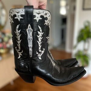 abc tv show Nashville Scarlett’s Black Silver Rhinestone Star Boots 8